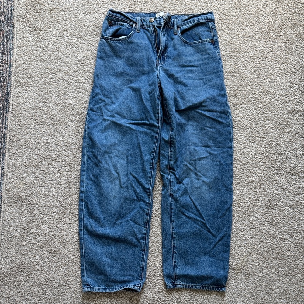 Frame denim low slung barrel jean size 25